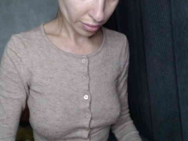 NoraSweet webcam