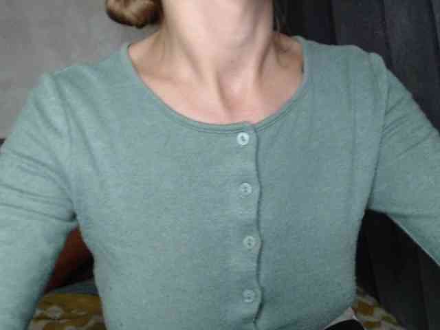 NoraSweet webcam