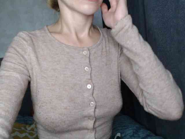 NoraSweet webcam