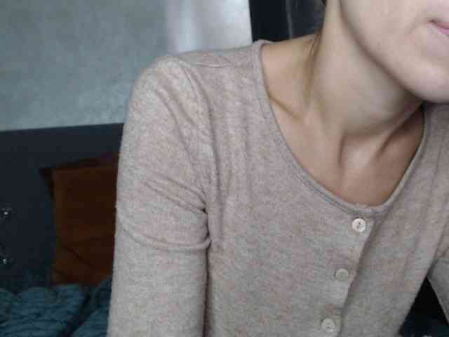 NoraSweet webcam
