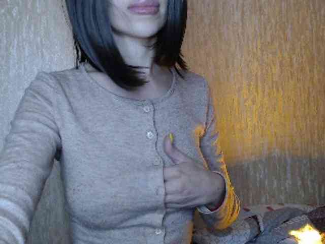 NoraSweet webcam