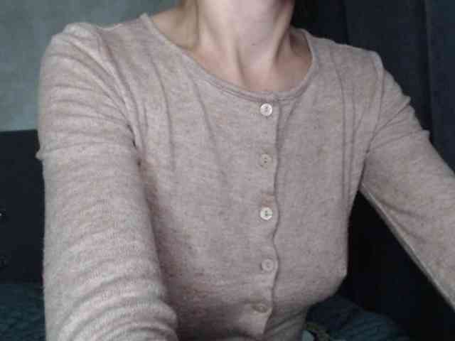 NoraSweet webcam