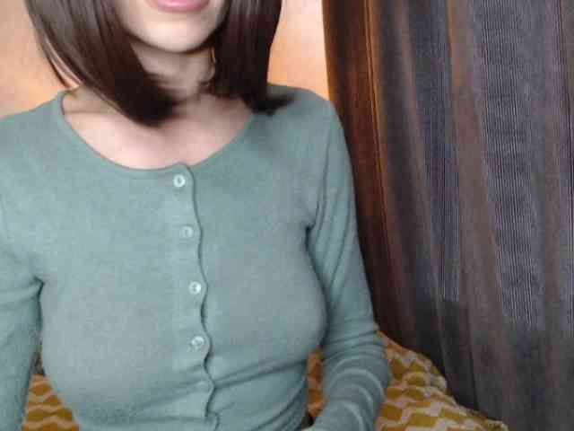 NoraSweet webcam
