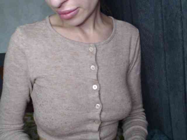 NoraSweet webcam