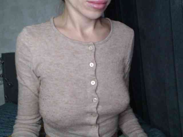 NoraSweet webcam