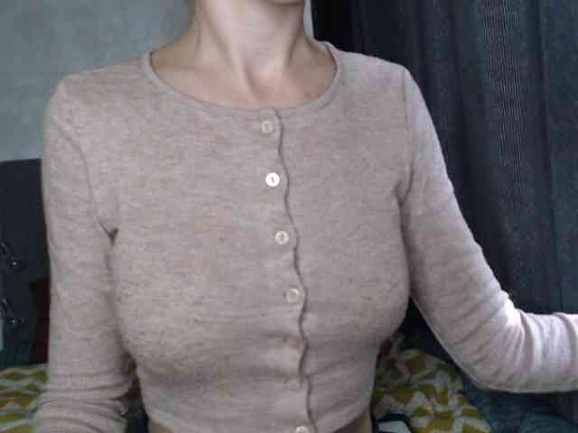 NoraSweet webcam