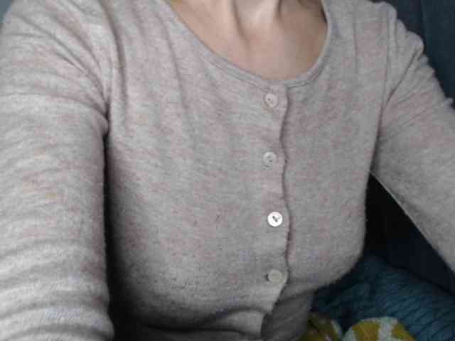 NoraSweet webcam