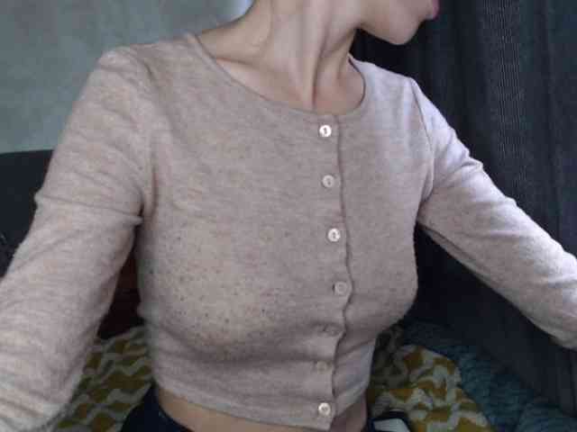 NoraSweet webcam
