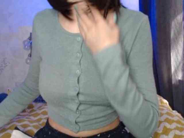 NoraSweet webcam
