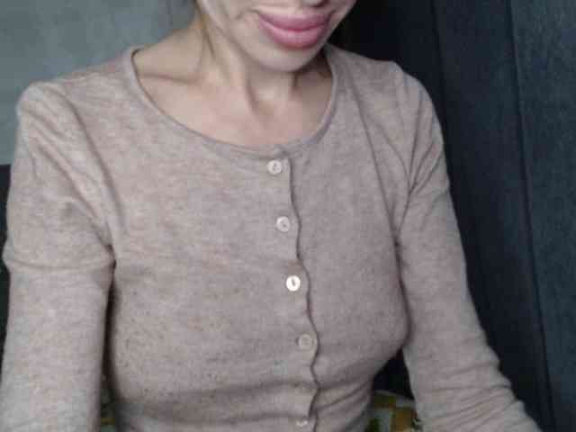 NoraSweet webcam