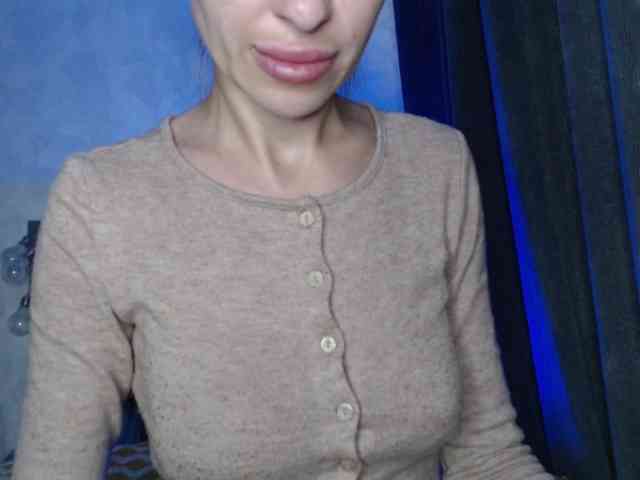NoraSweet webcam