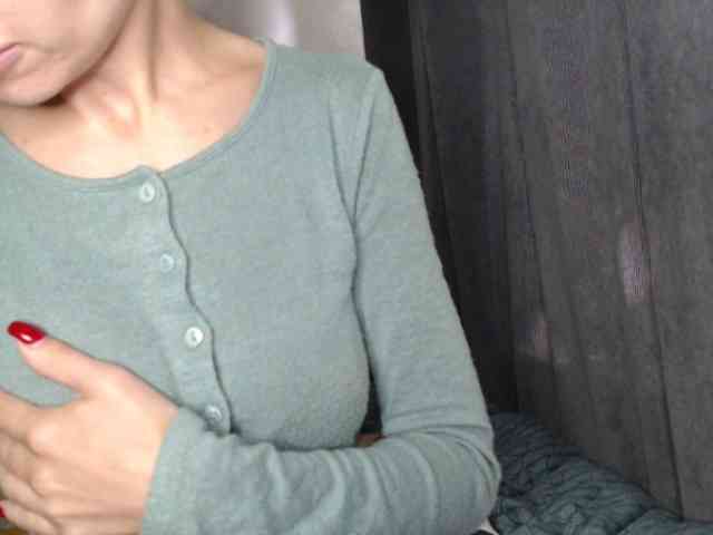 NoraSweet webcam