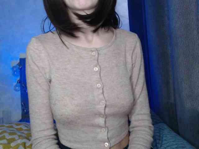 NoraSweet webcam
