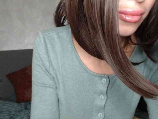 NoraSweet webcam
