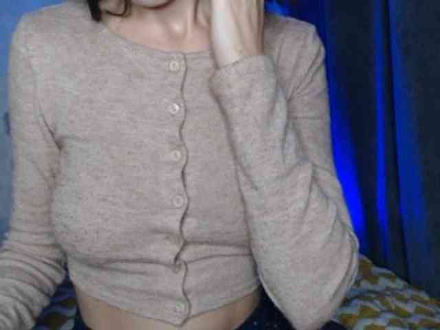 NoraSweet webcam