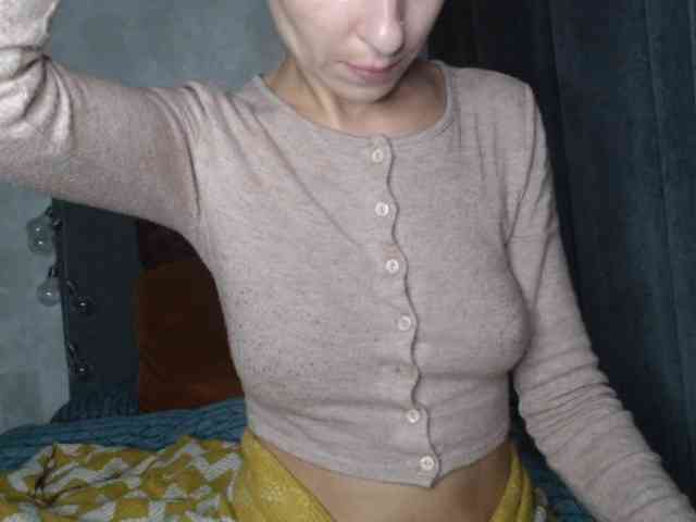 NoraSweet webcam
