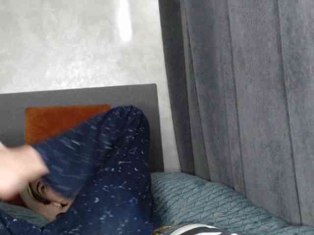 NoraSweet webcam