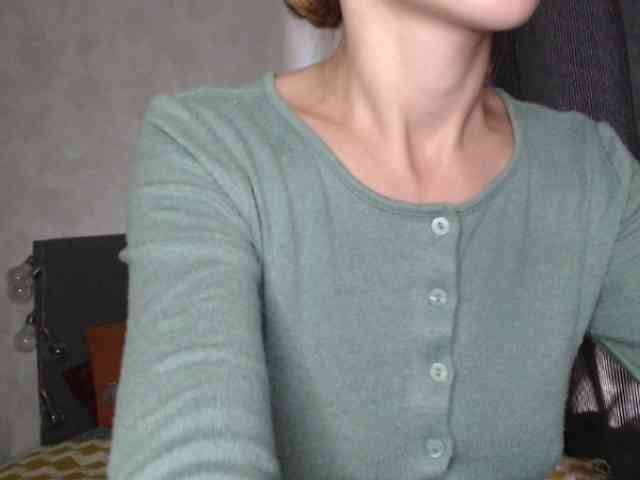NoraSweet webcam