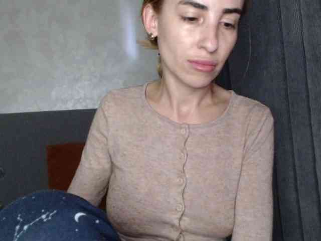 NoraSweet webcam