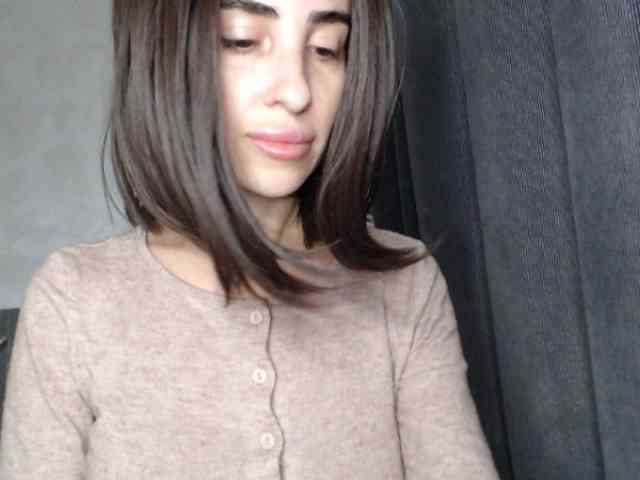 NoraSweet webcam