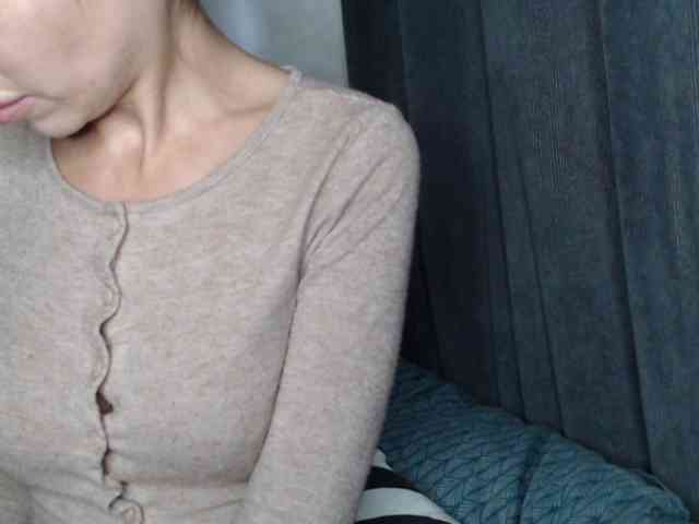 NoraSweet webcam