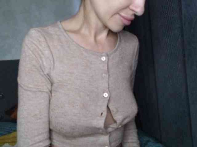 NoraSweet webcam