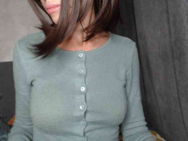 NoraSweet webcam