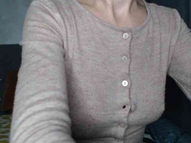 NoraSweet webcam
