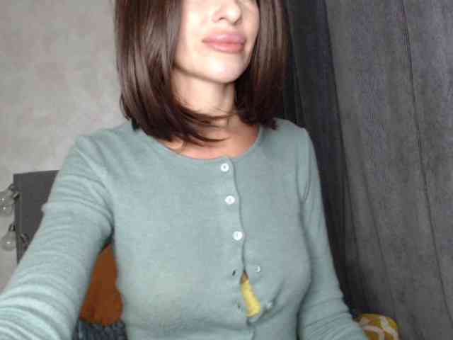 NoraSweet webcam