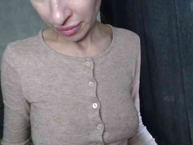 NoraSweet webcam