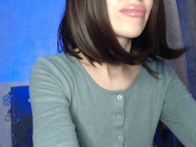 NoraSweet webcam