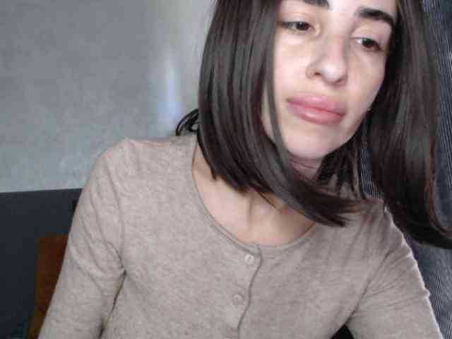 NoraSweet webcam