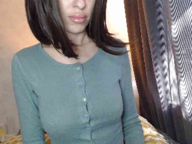 NoraSweet webcam