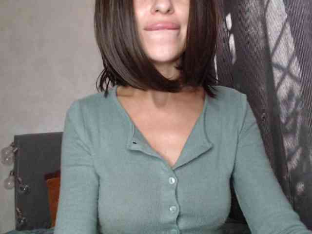 NoraSweet webcam