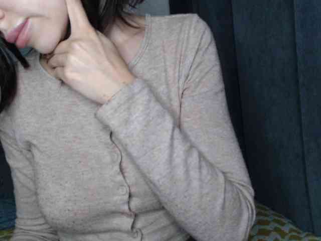 NoraSweet webcam
