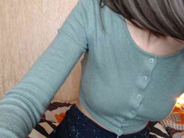 NoraSweet webcam