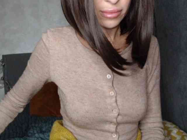 NoraSweet webcam