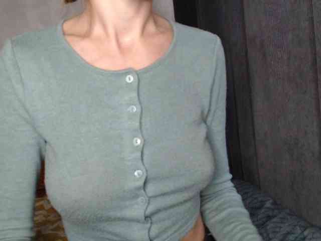 NoraSweet webcam