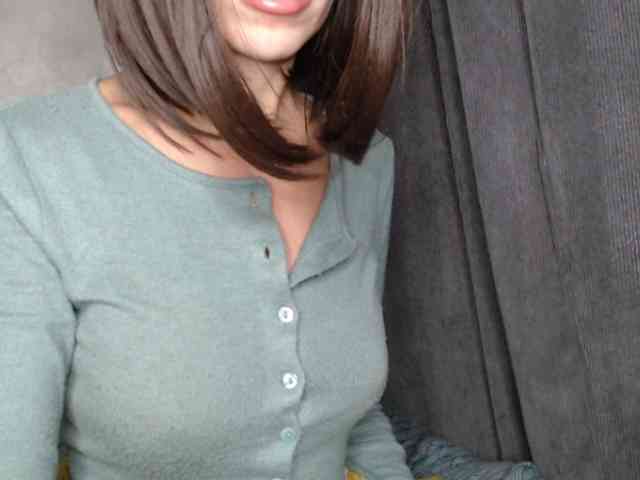 NoraSweet webcam