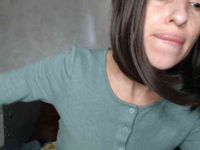 NoraSweet webcam