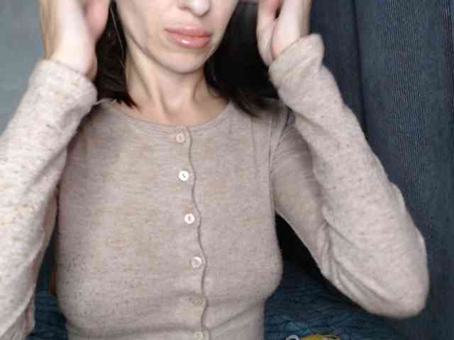 NoraSweet webcam