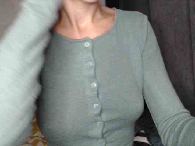 NoraSweet webcam