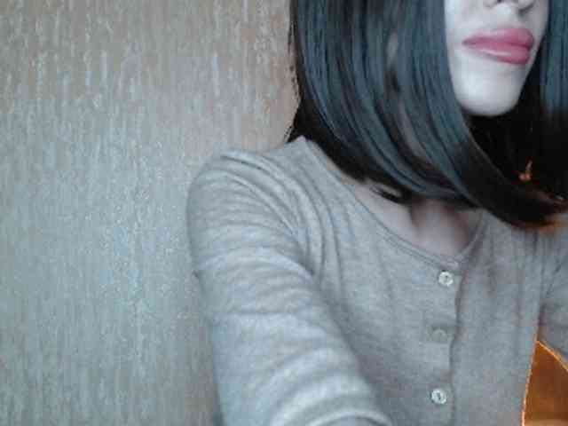 NoraSweet webcam
