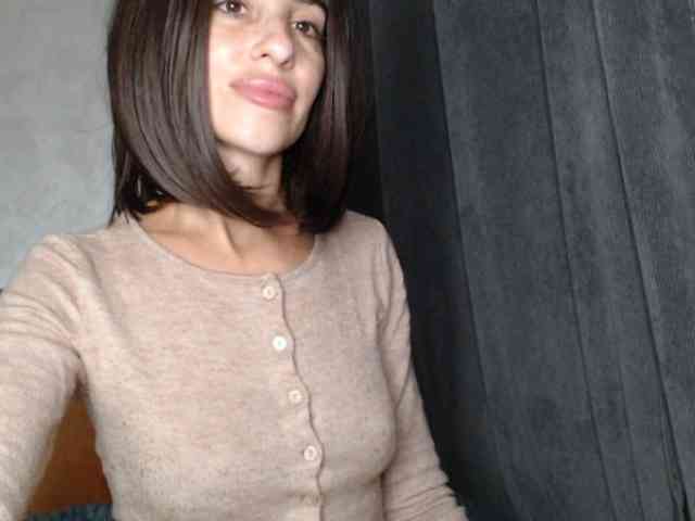 NoraSweet webcam
