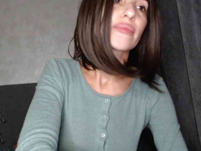 NoraSweet webcam