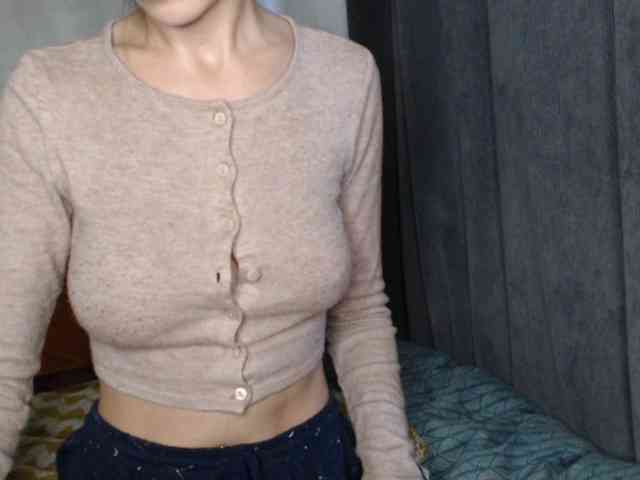 NoraSweet webcam