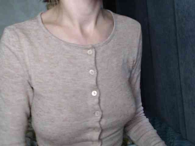 NoraSweet webcam