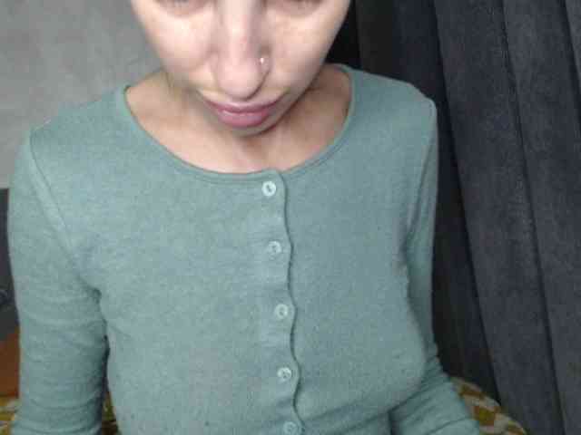 NoraSweet webcam