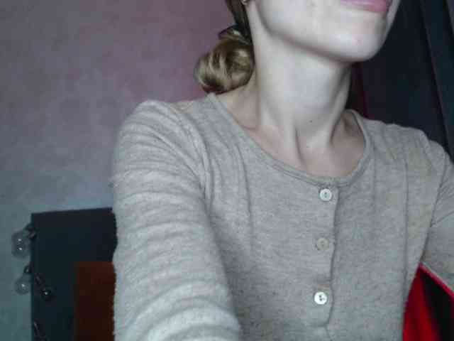 NoraSweet webcam