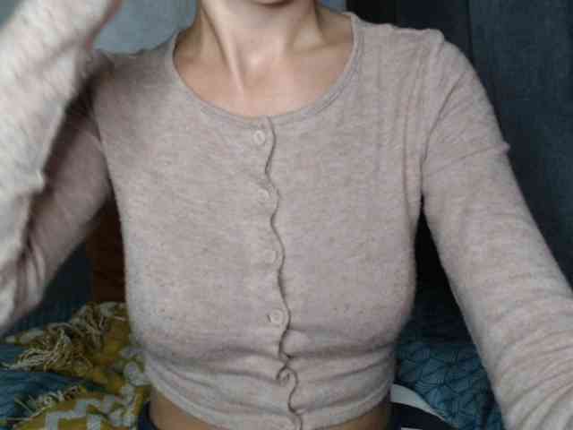 NoraSweet webcam